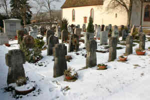 Efringen-Kirchen (Gräberreihe - Friedhof Efringen), Foto © 2006 W. Leskovar