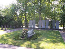 Esens (Friedhof), Foto © 2006 Gerhard Lübbers