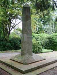 Essen, Südwestfriedhof (Ehrenfriedhof – Polizeiehrenmal), Foto © 2006 Anonym