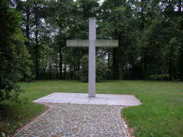 Spremberg (Soldatenfriedhof), Foto © 2005 Denis Trapp