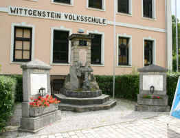Trattenbach (Schule), Foto © 2007 W. Leskovar